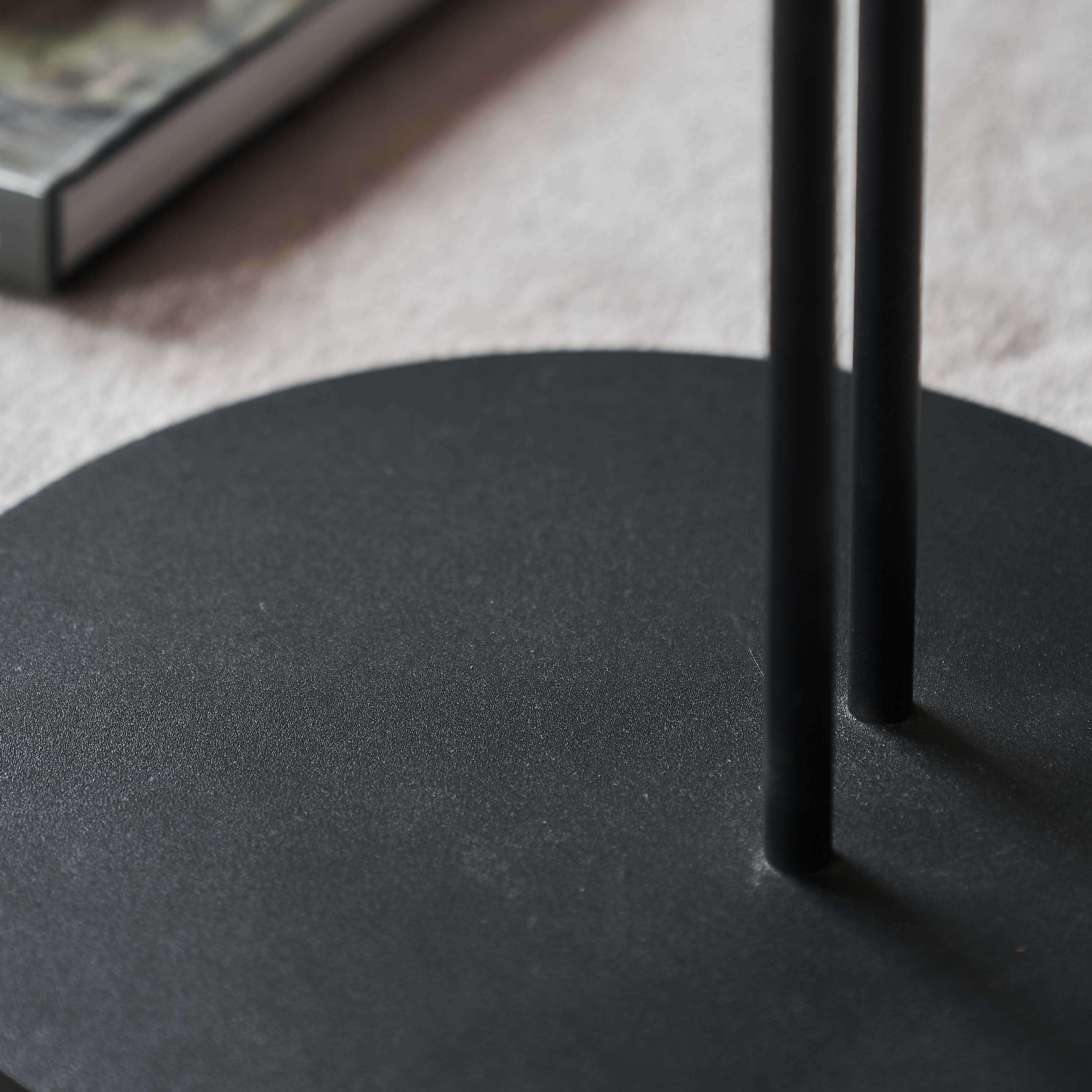 Mesa Delani Negra